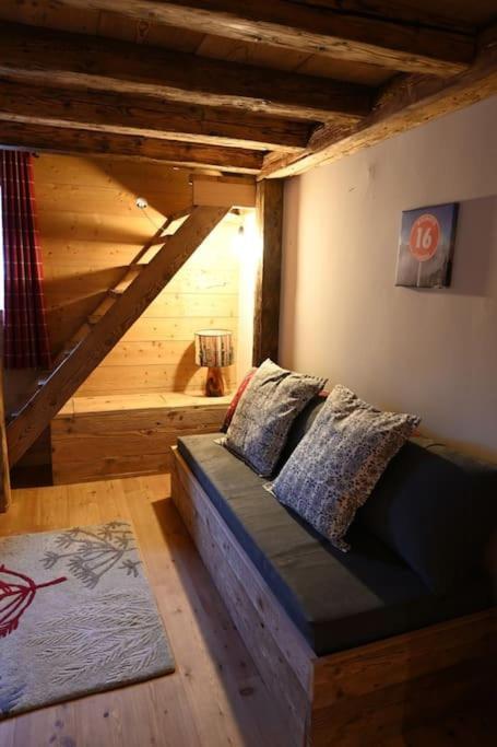 Three Bedroom Apartment, Samoens, Grand Massif Экстерьер фото